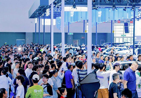 80个品牌扎堆武汉，800款车同台竞技——你的展台准备好接客了吗？